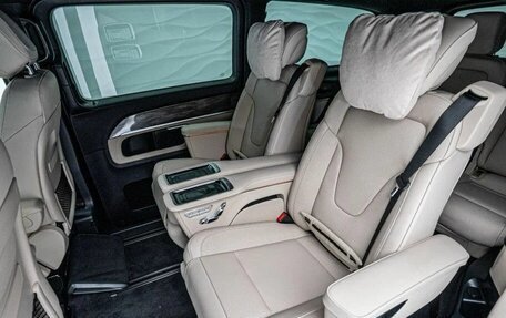 Mercedes-Benz V-Класс, 2023 год, 11 500 000 рублей, 14 фотография