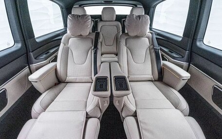 Mercedes-Benz V-Класс, 2023 год, 11 500 000 рублей, 13 фотография