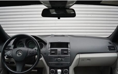 Mercedes-Benz C-Класс, 2010 год, 1 480 000 рублей, 3 фотография