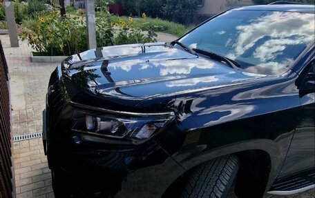 Toyota Land Cruiser Prado 150 рестайлинг 2, 2021 год, 8 500 000 рублей, 4 фотография