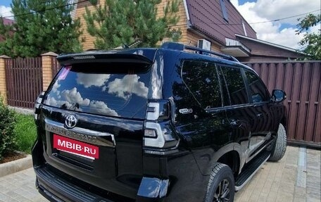 Toyota Land Cruiser Prado 150 рестайлинг 2, 2021 год, 8 500 000 рублей, 5 фотография