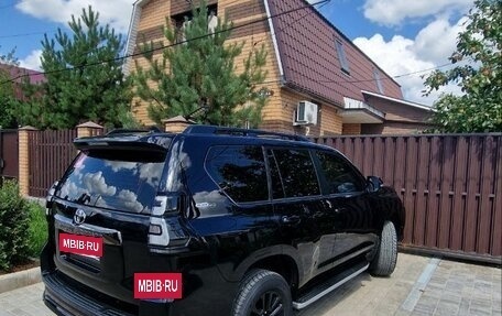 Toyota Land Cruiser Prado 150 рестайлинг 2, 2021 год, 8 500 000 рублей, 8 фотография