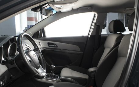 Chevrolet Cruze II, 2013 год, 740 000 рублей, 8 фотография