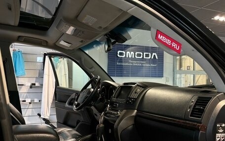 Toyota Land Cruiser 200, 2011 год, 3 700 000 рублей, 10 фотография
