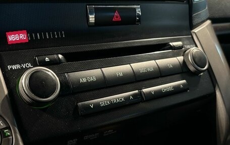 Toyota Land Cruiser 200, 2011 год, 3 700 000 рублей, 31 фотография