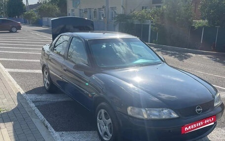 Opel Vectra B рестайлинг, 1998 год, 250 000 рублей, 3 фотография