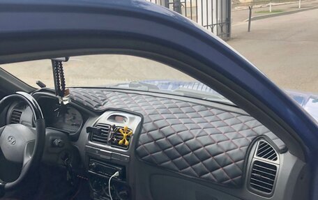 Hyundai Accent II, 2004 год, 430 000 рублей, 3 фотография