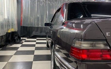 Mercedes-Benz E-Класс, 1994 год, 2 550 000 рублей, 5 фотография