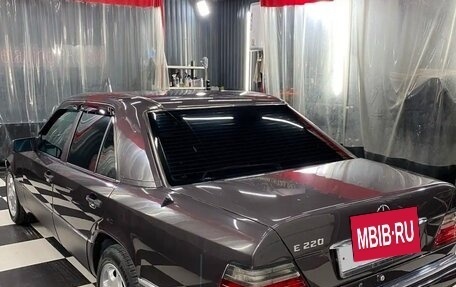 Mercedes-Benz E-Класс, 1994 год, 2 550 000 рублей, 4 фотография