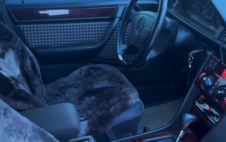 Mercedes-Benz E-Класс, 1994 год, 2 550 000 рублей, 38 фотография