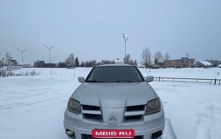 Mitsubishi Outlander III рестайлинг 3, 2003 год, 390 000 рублей, 3 фотография