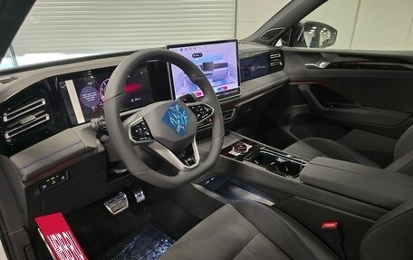 Volkswagen Tiguan, 2025 год, 4 785 000 рублей, 20 фотография