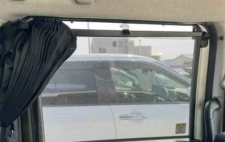 Toyota Tank I, 2018 год, 1 043 000 рублей, 38 фотография