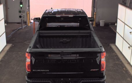 Chevrolet Silverado, 2024 год, 6 900 000 рублей, 5 фотография