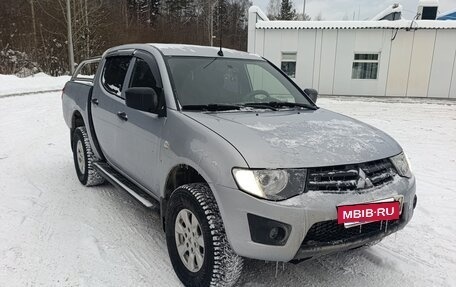 Mitsubishi L200 IV рестайлинг, 2012 год, 1 500 000 рублей, 2 фотография