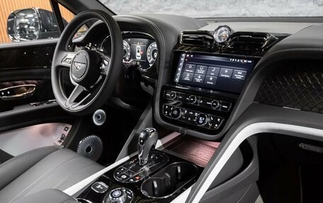 Bentley Bentayga I, 2025 год, 39 990 000 рублей, 11 фотография