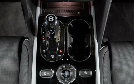 Bentley Bentayga I, 2025 год, 39 990 000 рублей, 17 фотография