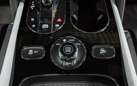 Bentley Bentayga I, 2025 год, 39 990 000 рублей, 18 фотография