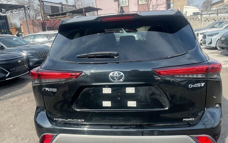 Toyota Highlander, 2025 год, 5 920 000 рублей, 5 фотография