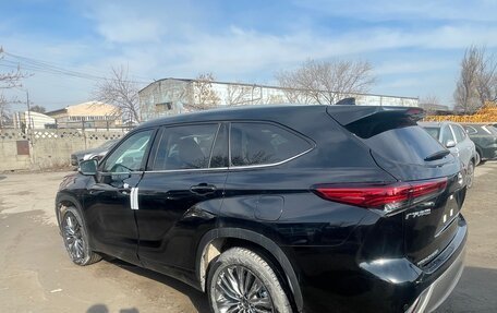 Toyota Highlander, 2025 год, 5 920 000 рублей, 7 фотография