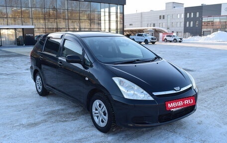 Toyota Wish II, 2003 год, 637 000 рублей, 3 фотография