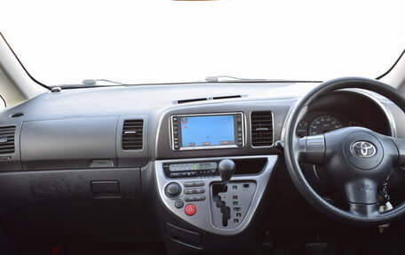 Toyota Wish II, 2003 год, 637 000 рублей, 16 фотография