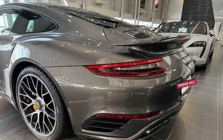 Porsche 911, 2018 год, 16 985 000 рублей, 12 фотография