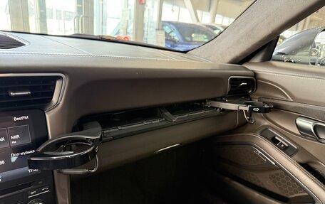 Porsche 911, 2018 год, 16 985 000 рублей, 25 фотография