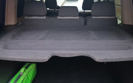 Volkswagen Caddy III рестайлинг, 2006 год, 650 000 рублей, 13 фотография