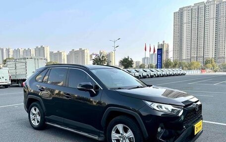 Toyota RAV4, 2023 год, 2 фотография