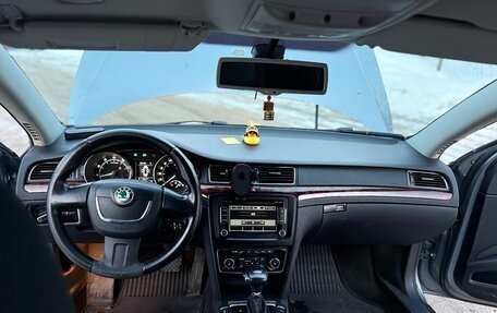 Skoda Superb III рестайлинг, 2010 год, 700 000 рублей, 15 фотография