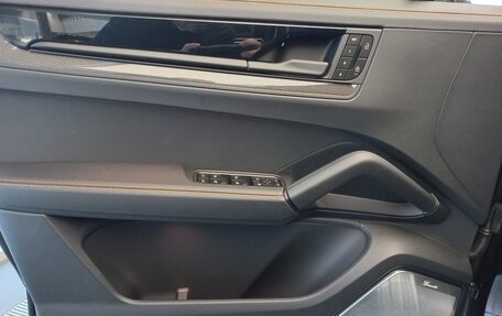 Porsche Cayenne III, 2025 год, 38 980 000 рублей, 17 фотография