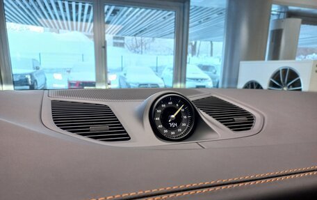 Porsche Cayenne III, 2025 год, 38 980 000 рублей, 32 фотография