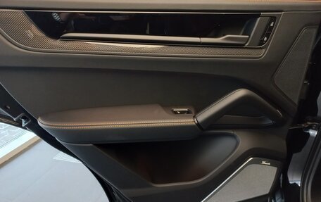 Porsche Cayenne III, 2025 год, 38 980 000 рублей, 37 фотография