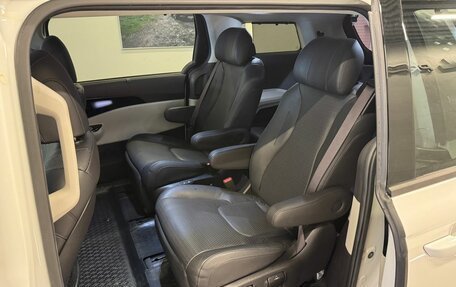 KIA Carnival, 2021 год, 4 900 000 рублей, 7 фотография