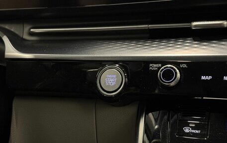 KIA Carnival, 2021 год, 4 900 000 рублей, 15 фотография