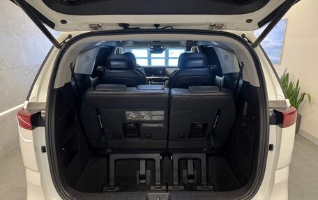 KIA Carnival, 2021 год, 4 900 000 рублей, 21 фотография