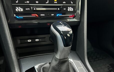 Volkswagen Tiguan II, 2021 год, 2 430 000 рублей, 24 фотография