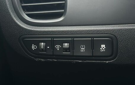 KIA Rio IV, 2018 год, 955 000 рублей, 13 фотография