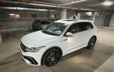 Volkswagen Tiguan II, 2021 год, 4 200 000 рублей, 20 фотография