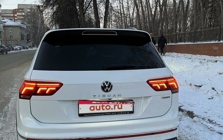 Volkswagen Tiguan II, 2021 год, 4 200 000 рублей, 5 фотография