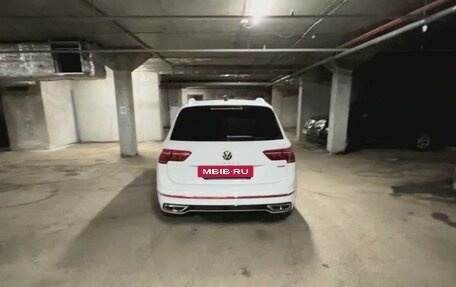 Volkswagen Tiguan II, 2021 год, 4 200 000 рублей, 25 фотография