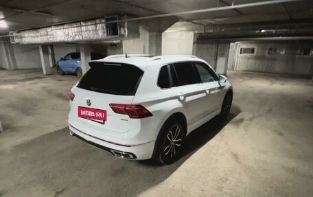 Volkswagen Tiguan II, 2021 год, 4 200 000 рублей, 24 фотография