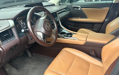 Lexus RX IV рестайлинг, 2019 год, 4 150 000 рублей, 6 фотография