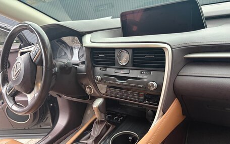 Lexus RX IV рестайлинг, 2019 год, 4 150 000 рублей, 11 фотография