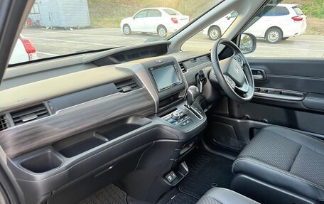 Honda Freed II, 2020 год, 1 950 000 рублей, 10 фотография