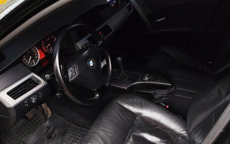 BMW 5 серия, 2004 год, 845 000 рублей, 17 фотография