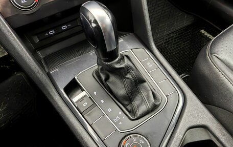 Volkswagen Tiguan II, 2021 год, 2 250 000 рублей, 21 фотография