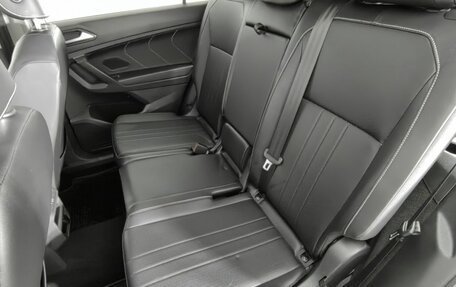 Volkswagen Tiguan II, 2021 год, 2 250 000 рублей, 32 фотография