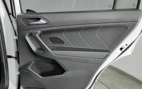 Volkswagen Tiguan II, 2021 год, 2 250 000 рублей, 27 фотография